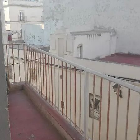 Апартаменты Flat Near Cathedral. 3 Bedrooms. *