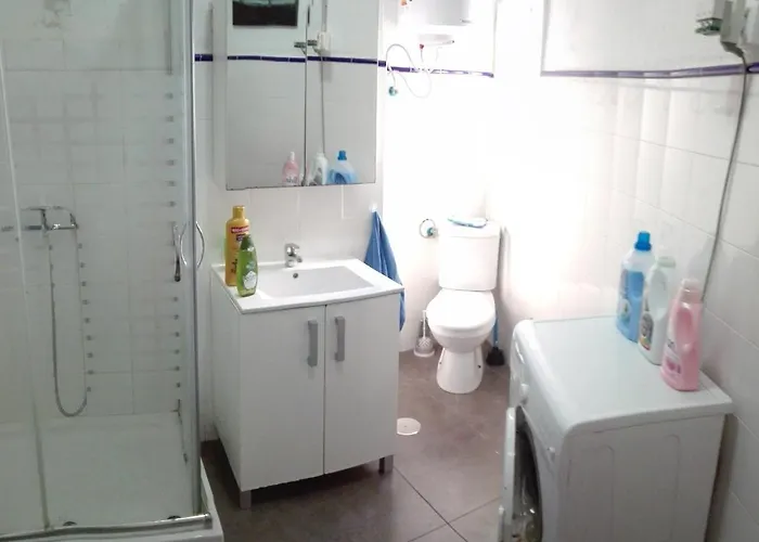 Апартаменты Flat Near Cathedral. 3 Bedrooms.