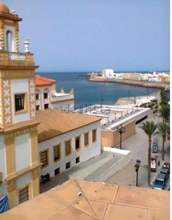 Flat Near Cathedral. 3 Bedrooms. *